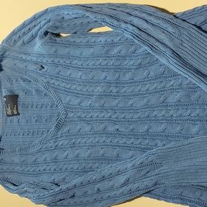 American eagle sweater